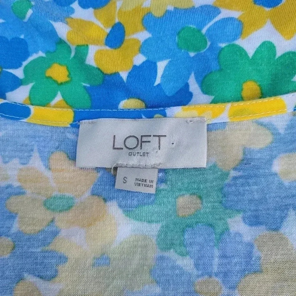 LOFT Womens Top Sz S Yellow Blue Green Floral Blouse Short Sleeve V-Neck Ruffle - Picture 2 of 8